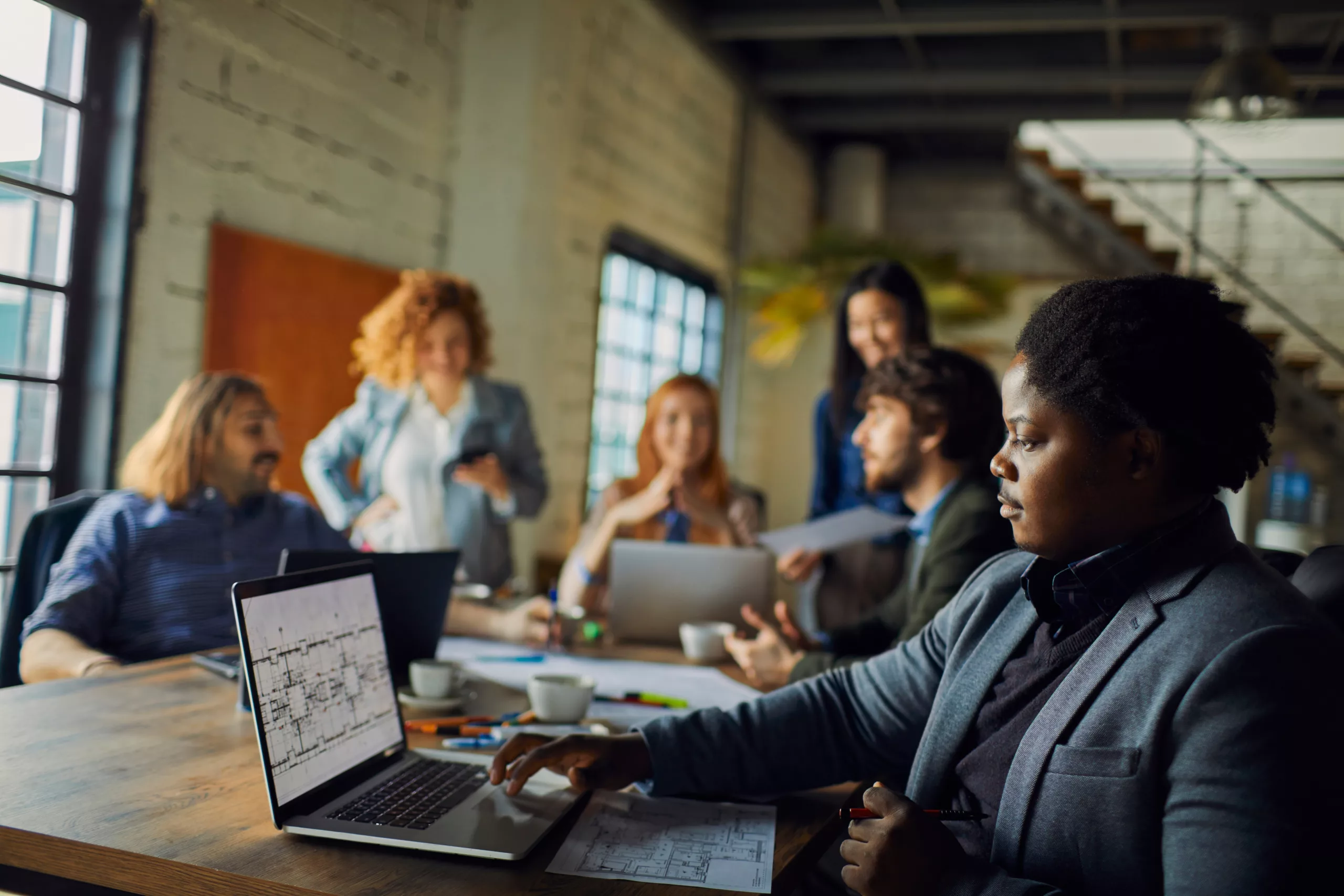 Expert CED Consulting en séance de travail
